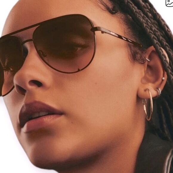Quay Australia High Key Aviator Sunglasses- Black Frame/Grey Coral Gradient Lens main image 10